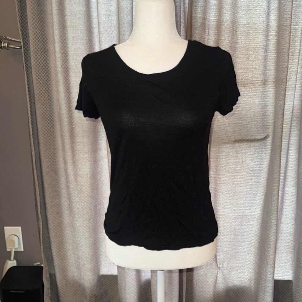 Black shirt from forever 21